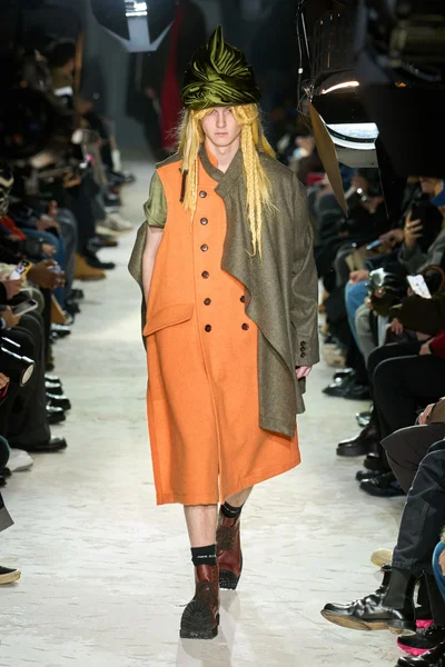Look 34